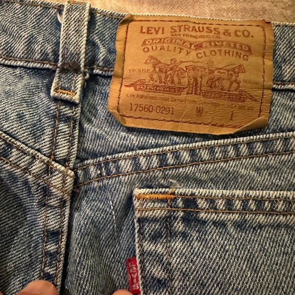 Vintage Levi’s 17560-0291. Made in the USA.100% cotton. Made Feb 1991 size 7 - Picture 2 of 13